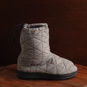 Bogs Boots Women SZ 9 Gray Snowday Mid Quilted Waterproof Pull On Winter Outdoor